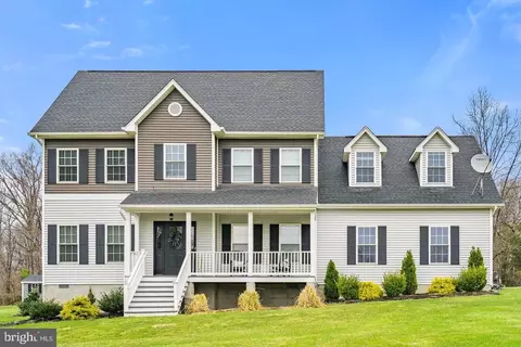 8158 Squires Ln, Warrenton, VA 20187