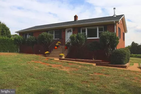 5621 Old Auburn Rd, Warrenton, VA 20187