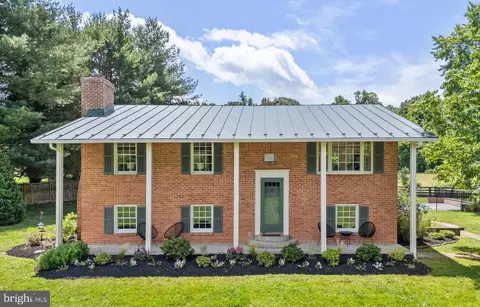 1170 S Parker St S, Upperville, VA 20184
