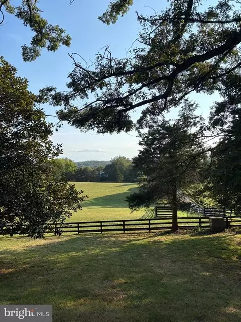5084 Fairview Ln, Broad Run, VA 20137 photo 12