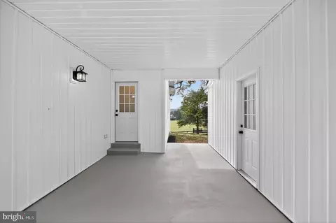 5084 Fairview Ln, Broad Run, VA 20137 photo 11