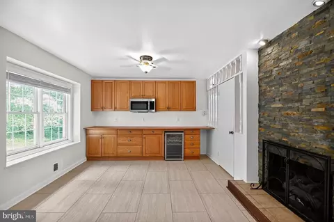 5084 Fairview Ln, Broad Run, VA 20137 photo 8