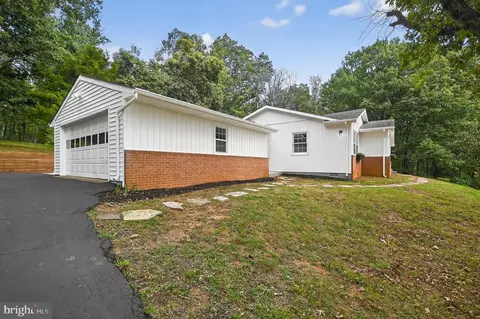 5084 Fairview Ln, Broad Run, VA 20137 photo 4