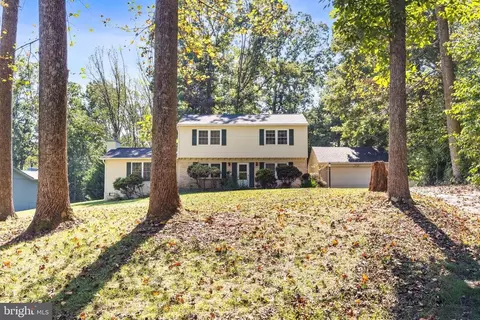 6397 Tazewell St, Warrenton, VA 20187