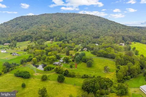10603 Ramey Rd, Marshall, VA 20115 photo 4