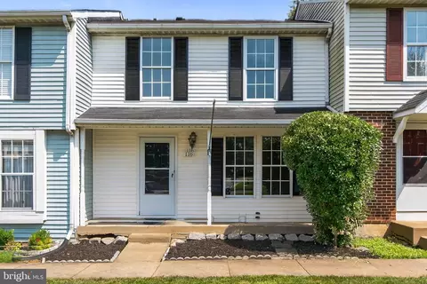 116 Oak Tree Ln, Warrenton, VA 20186