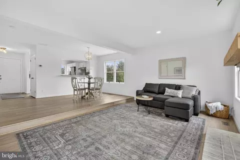 10637 Crest Hill Rd, Marshall, VA 20115 photo 18