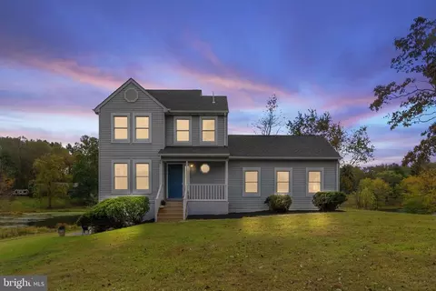 10637 Crest Hill Rd, Marshall, VA 20115 photo 2