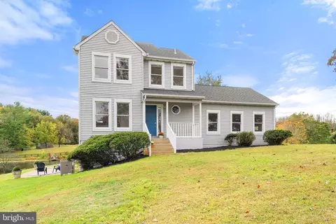 10637 Crest Hill Rd, Marshall, VA 20115 photo 4