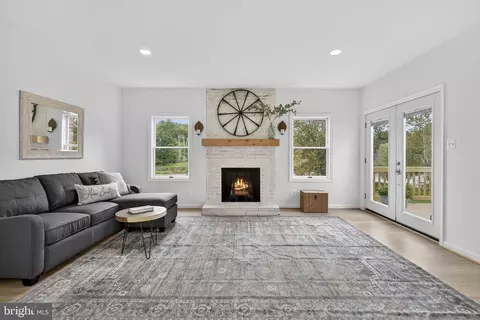10637 Crest Hill Rd, Marshall, VA 20115 photo 15
