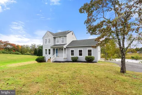 10637 Crest Hill Rd, Marshall, VA 20115 photo 3