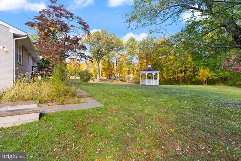 5426 Germantown Rd, Midland, VA 22728