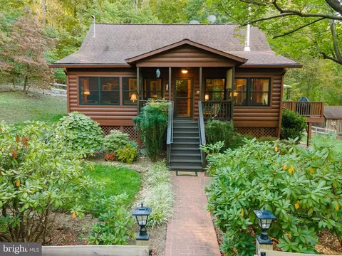 3650 Cherry Hill Rd, Markham, VA 22643