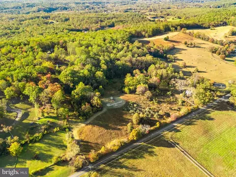 6450 John Barton Payne Rd, Marshall, VA photo 2