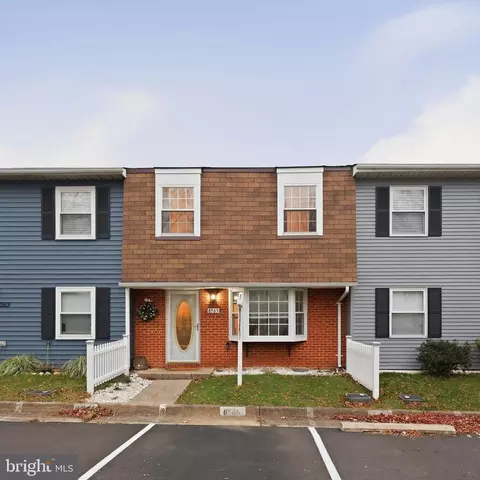8565 Pellam Ct, Marshall, VA 20115