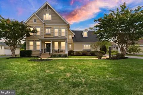 4093 Von Neuman Cir, Warrenton, VA 20187