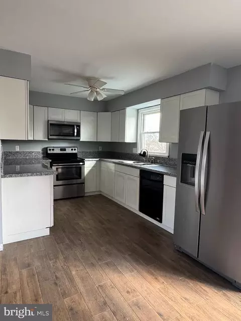 6739 Huntland Dr, Bealeton, VA 22712