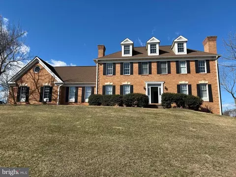 8484 Turkey Run Dr, Warrenton, VA 20187
