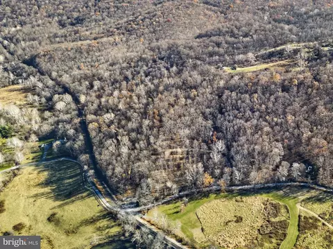 Fiery Run Rd, Linden, VA 22642
