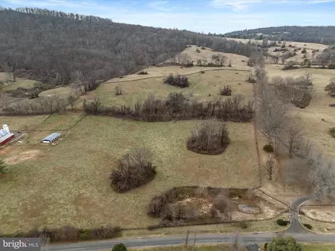 Merry Oaks Rd, The Plains, VA
