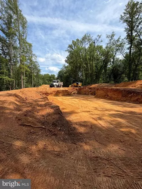 8186 Meetze, Warrenton, VA 20187