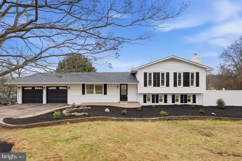 7291 Hunton St, Warrenton, VA 20187