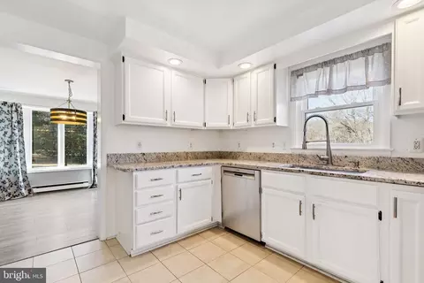6127 Beverleys Mill Rd, Broad Run, VA 20137 photo 8