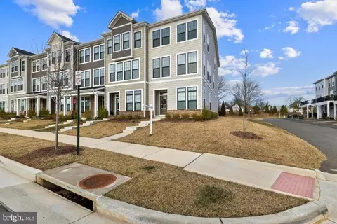 3578 Stephensons Hill Ln, Marshall, VA 20115