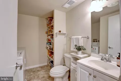 4519 Appledale Ct, Marshall, VA 20115 photo 12