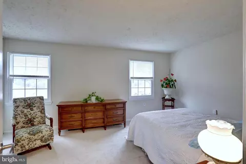 4519 Appledale Ct, Marshall, VA 20115 photo 15