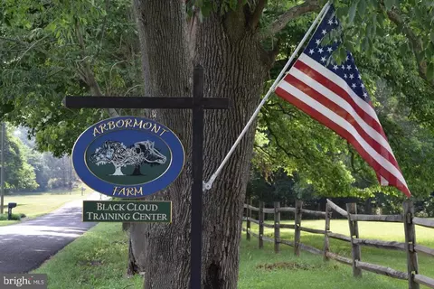 3959 Cobbler Mountain Rd, Delaplane, VA 20144