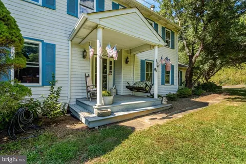 7184 Rebel Dr, Warrenton, VA 20187