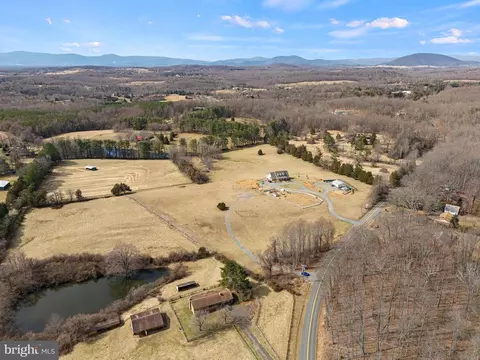 Wilson Road, Marshall, VA 20115