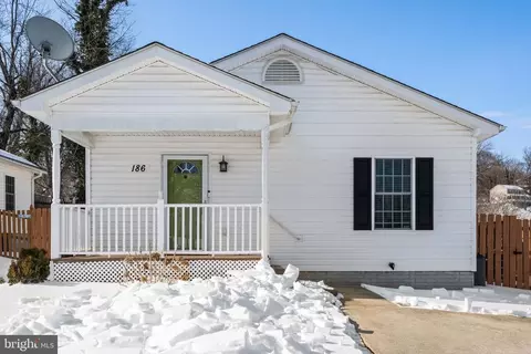 186 Sterling Ct, Warrenton, VA 20186