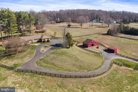 5142 Fairview Ln, Broad Run, VA 20137