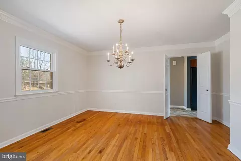 5142 Fairview Ln, Broad Run, VA 20137 photo 8