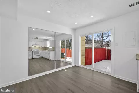 4530 Appledale Ct, Marshall, VA 20115 photo 8