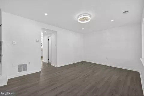 4530 Appledale Ct, Marshall, VA 20115 photo 5