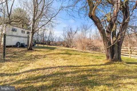 11530 John Marshall Hwy, Markham, VA 22643