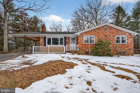 7406 Kennedy Rd, Nokesville, VA 20181