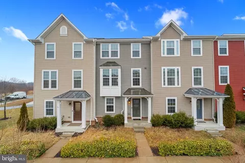 3011 Revere St, Bealeton, VA 22712