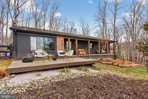 6700 Kelly Rd, Warrenton, VA 20187