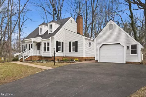 7087 Westmoreland Dr, Warrenton, VA 20187