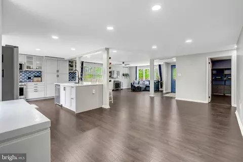 4645 Morgans Bluff Dr, Marshall, VA 20115 photo 13