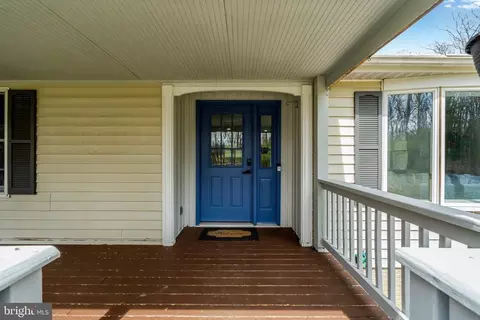 4645 Morgans Bluff Dr, Marshall, VA 20115 photo 4