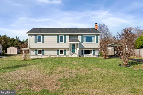 6730 W Forbes Pl W, Bealeton, VA 22712