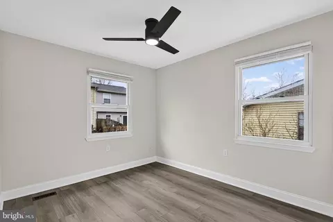8611 Harrison Ct, Marshall, VA 20115 photo 11