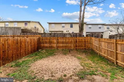 8611 Harrison Ct, Marshall, VA 20115 photo 15