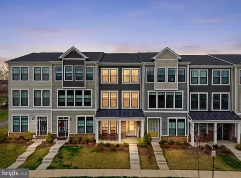 3586 Stephensons Hill Ln, Marshall, VA 20115