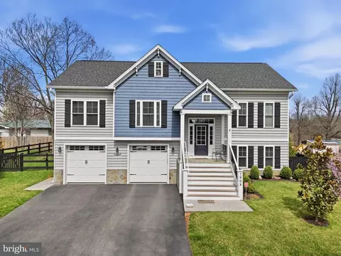 7808 Frytown Rd, Warrenton, VA 20187
